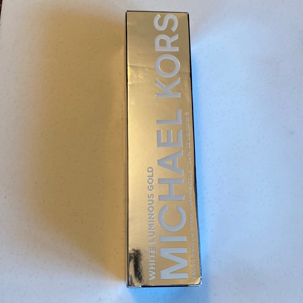 Michael Kors white luminous gold EAU Perfum